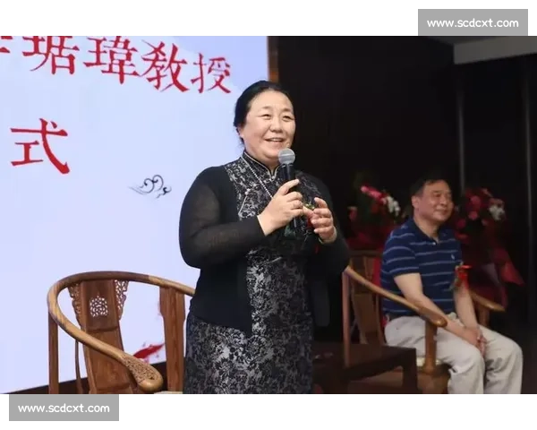 小女孩有望成为 “教授” 弟子？